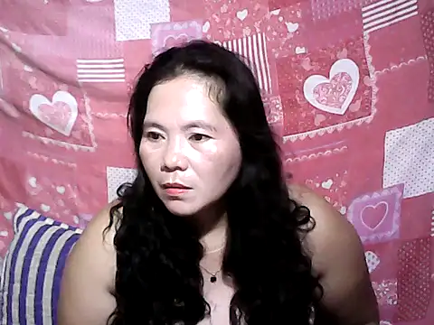 Cutehornywetmom online show from June 2026 02:32:02 PM