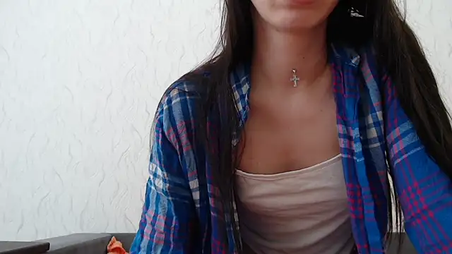 HoneyWiles online show from February 2025 01:39:02 PM