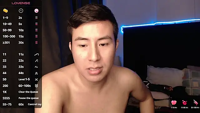 andrewmhilton  online show from September 2025 07:19:01 AM