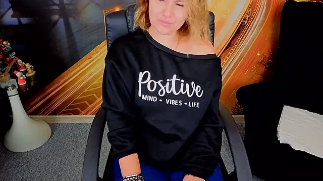 EmmaxPark online show from December 2025 07:12:01 AM