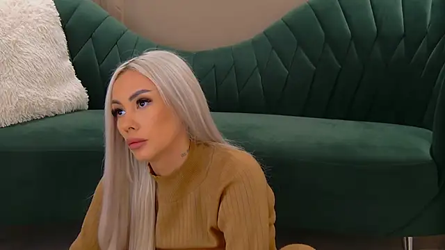 Bailey Rush online show from November 2025 03:01:02 PM