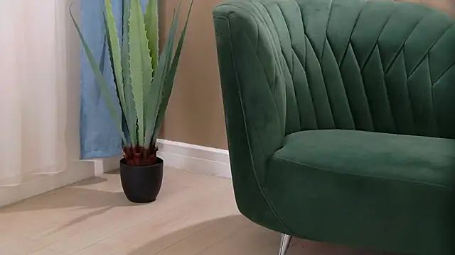 Bailey Rush online show from November 2025 01:40:01 PM