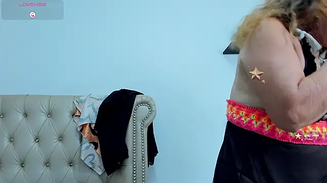 Snapshot of MatureHorny_70 chatting on March 2025 02:43:02 AM MatureHorny 70 online show from March 2025 02:43:02 AM