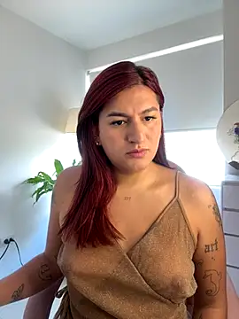 Snapshot of ari_artis chatting on September 2025 04:30:01 PM ari artis online show from September 2025 04:30:01 PM