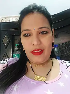 Snapshot of Poojabhabi101 chatting on February 2025 06:08:02 AM Poojabhabi101 online show from February 2025 06:08:02 AM