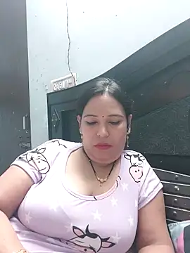 Poojabhabi101 online show from April 2026 07:45:01 AM