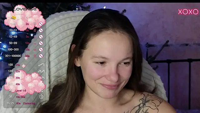 lil luna x online show from December 2024 05:00:02 PM