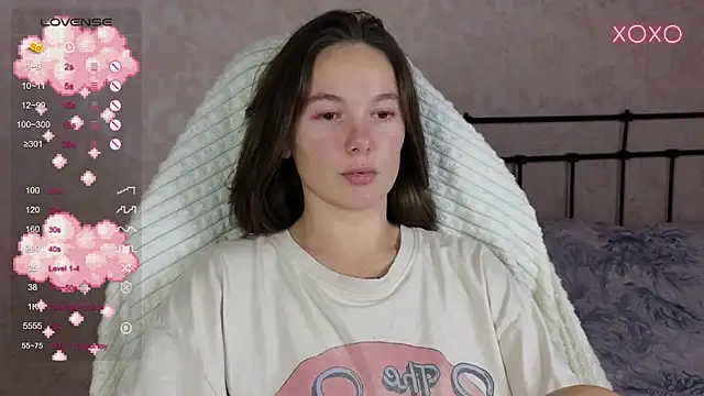 lil luna x online show from October 2025 08:50:02 PM