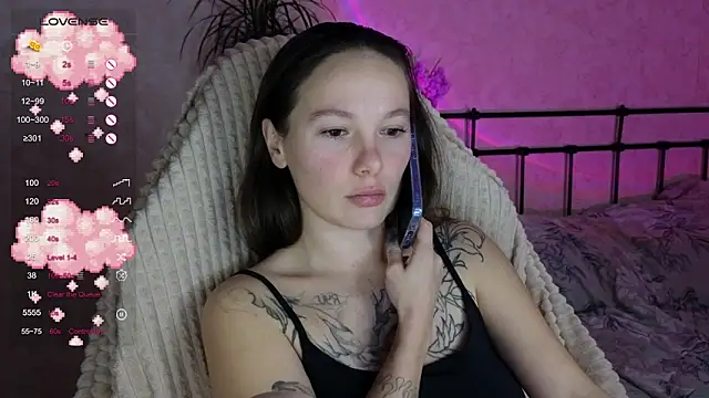 lil luna x online show from December 2025 08:35:01 PM