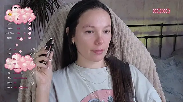 lil luna x online show from February 2026 07:00:02 PM