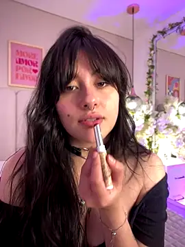 cute  cherry  online show from November 2025 09:25:01 PM