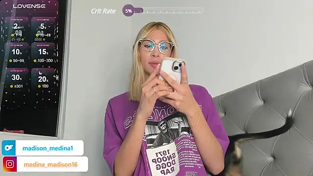 Madison Medina online show from December 2024 02:01:02 AM