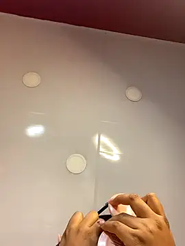 Aluna sweet online show from November 2025 09:51:02 PM