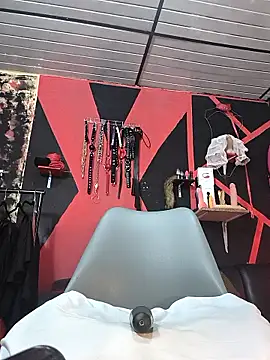 Snapshot of mal_x chatting on October 2025 02:01:01 PM mal x online show from October 2025 02:01:01 PM