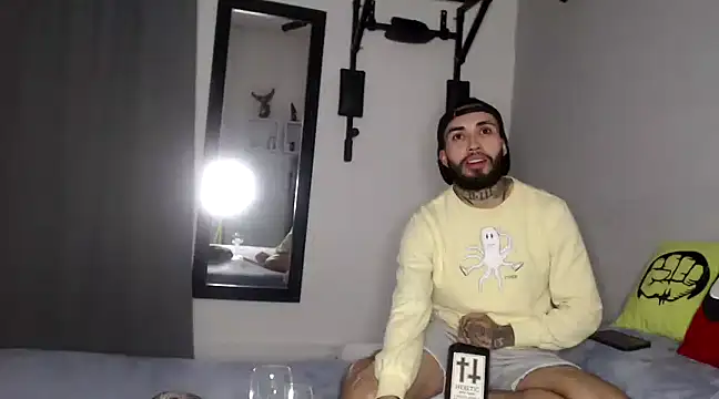 transgenderboy online show from March 2025 04:05:02 AM