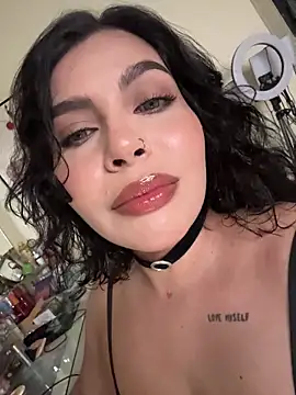 GigiiStone online show from March 2026 07:42:02 PM