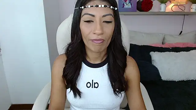 sofia perez    online show from March 2025 10:28:01 PM