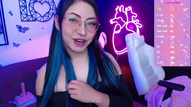 Snapshot of demyanderson_ chatting on December 2024 08:15:01 PM demyanderson online show from December 2024 08:15:01 PM