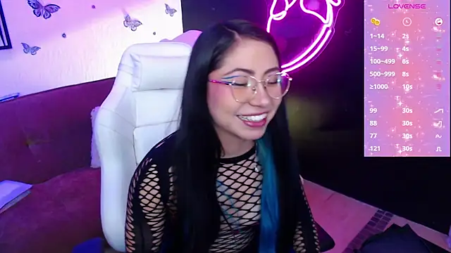 Snapshot of demyanderson_ chatting on December 2024 03:26:02 AM demyanderson online show from December 2024 03:26:02 AM