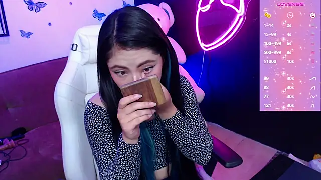 Snapshot of demyanderson_ chatting on January 2025 09:32:01 PM demyanderson online show from January 2025 09:32:01 PM