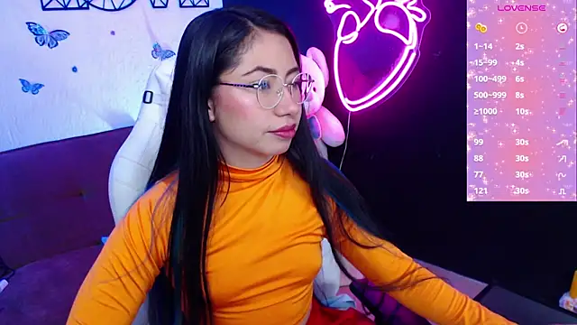 Snapshot of demyanderson_ chatting on February 2025 11:14:02 PM demyanderson online show from February 2025 11:14:02 PM