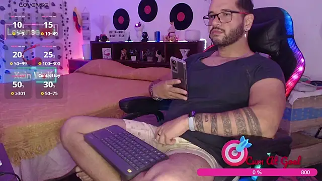 Xein WoIf online show from April 2026 01:49:01 AM