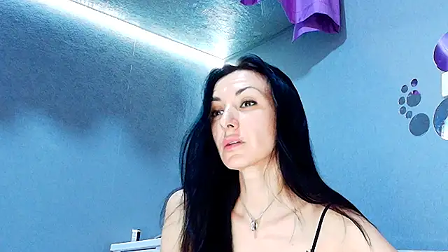 Snapshot of Siaconna chatting on June 2026 07:40:01 AM Siaconna online show from June 2026 07:40:01 AM