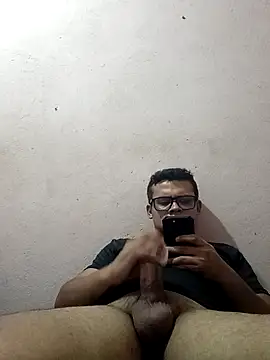 Snapshot of Novin18RJ chatting on February 2025 06:10:02 PM Novin18RJ online show from February 2025 06:10:02 PM