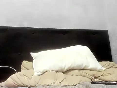 Snapshot of Novin18RJ chatting on October 2025 11:55:01 PM Novin18RJ online show from October 2025 11:55:01 PM