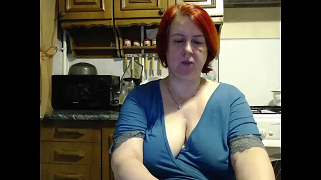 NikolRedMilf online show from December 2025 10:30:02 PM
