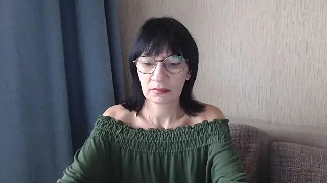 Erica95Bloom online show from September 2025 05:33:01 AM