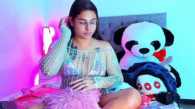 mabellfox online show from November 2025 05:24:02 PM