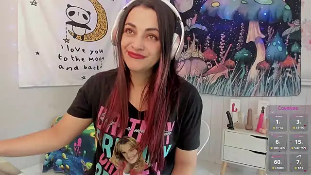 Snapshot of LovelyAzucena chatting on March 2025 02:51:02 PM LovelyAzucena online show from March 2025 02:51:02 PM