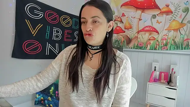 Snapshot of LovelyAzucena chatting on October 2025 02:31:01 PM LovelyAzucena online show from October 2025 02:31:01 PM