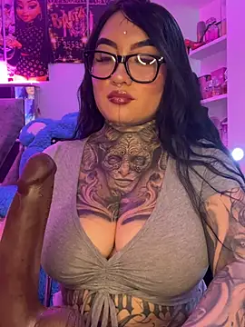 CloeeBeckam online show from March 2026 07:42:02 PM