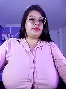 Snapshot of MiiaaJoness chatting on January 2025 05:58:01 PM MiiaaJoness online show from January 2025 05:58:01 PM