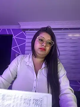 Snapshot of MiiaaJoness chatting on October 2025 03:07:02 PM MiiaaJoness online show from October 2025 03:07:02 PM