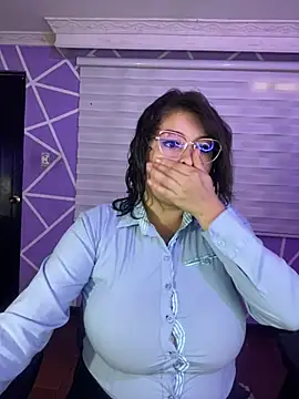 MiiaaJoness online show from June 2026 03:38:02 PM