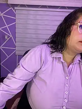 MiiaaJoness online show from June 2026 05:06:01 AM
