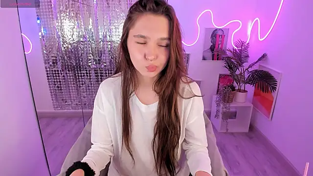 Snapshot of ChloeSunny chatting on July 2026 06:09:01 AM ChloeSunny online show from July 2026 06:09:01 AM