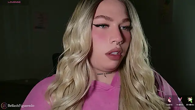 IsabellaFigueredo   online show from October 2025 10:00:02 PM