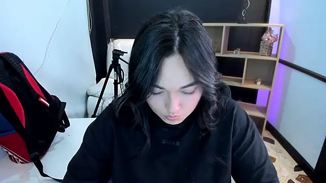 CelesteBrucee online show from December 2024 01:07:01 AM