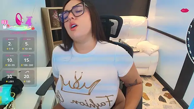 CelesteBrucee online show from February 2025 11:58:02 PM