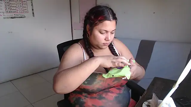 girl milk2 online show from December 2025 05:09:01 PM