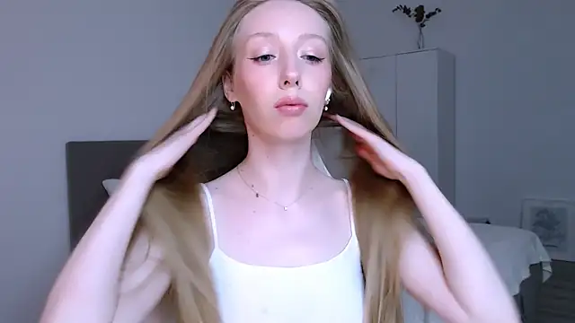 Luna insniity online show from January 2026 08:36:02 PM