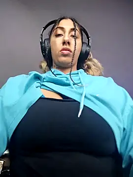 Snapshot of Hotasiansensation chatting on October 2025 10:04:01 AM Hotasiansensation online show from October 2025 10:04:01 AM