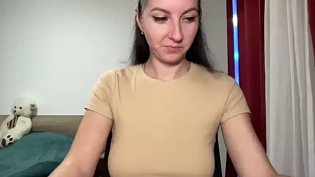 beauty bella online show from December 2024 09:29:02 PM