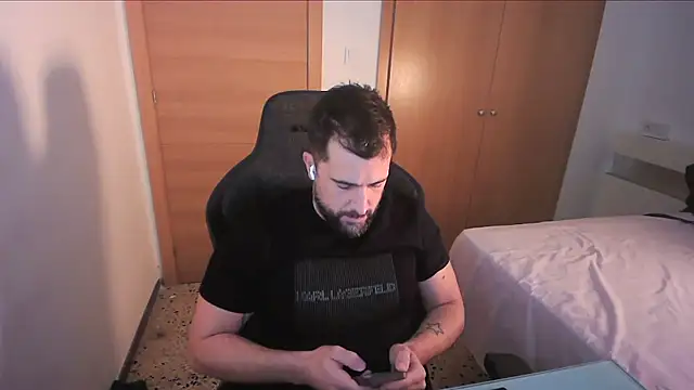 alex877x online show from November 2025 02:09:02 PM