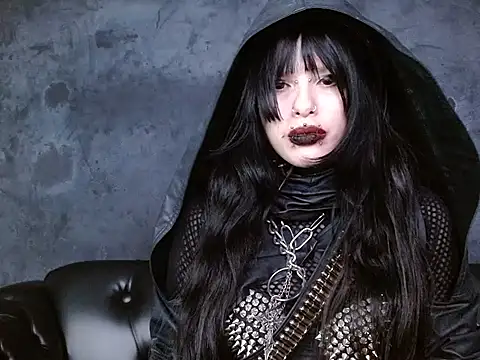 Snapshot of XXIOUX chatting on September 2025 05:37:01 PM XXIOUX online show from September 2025 05:37:01 PM