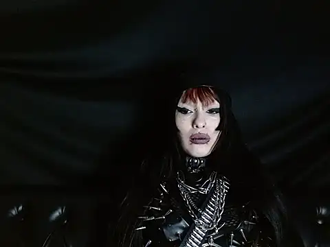 Snapshot of XXIOUX chatting on November 2025 04:55:01 AM XXIOUX online show from November 2025 04:55:01 AM